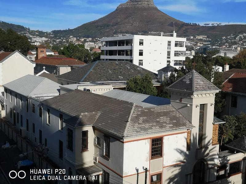 1 Bedroom Property for Sale in Gardens Western Cape